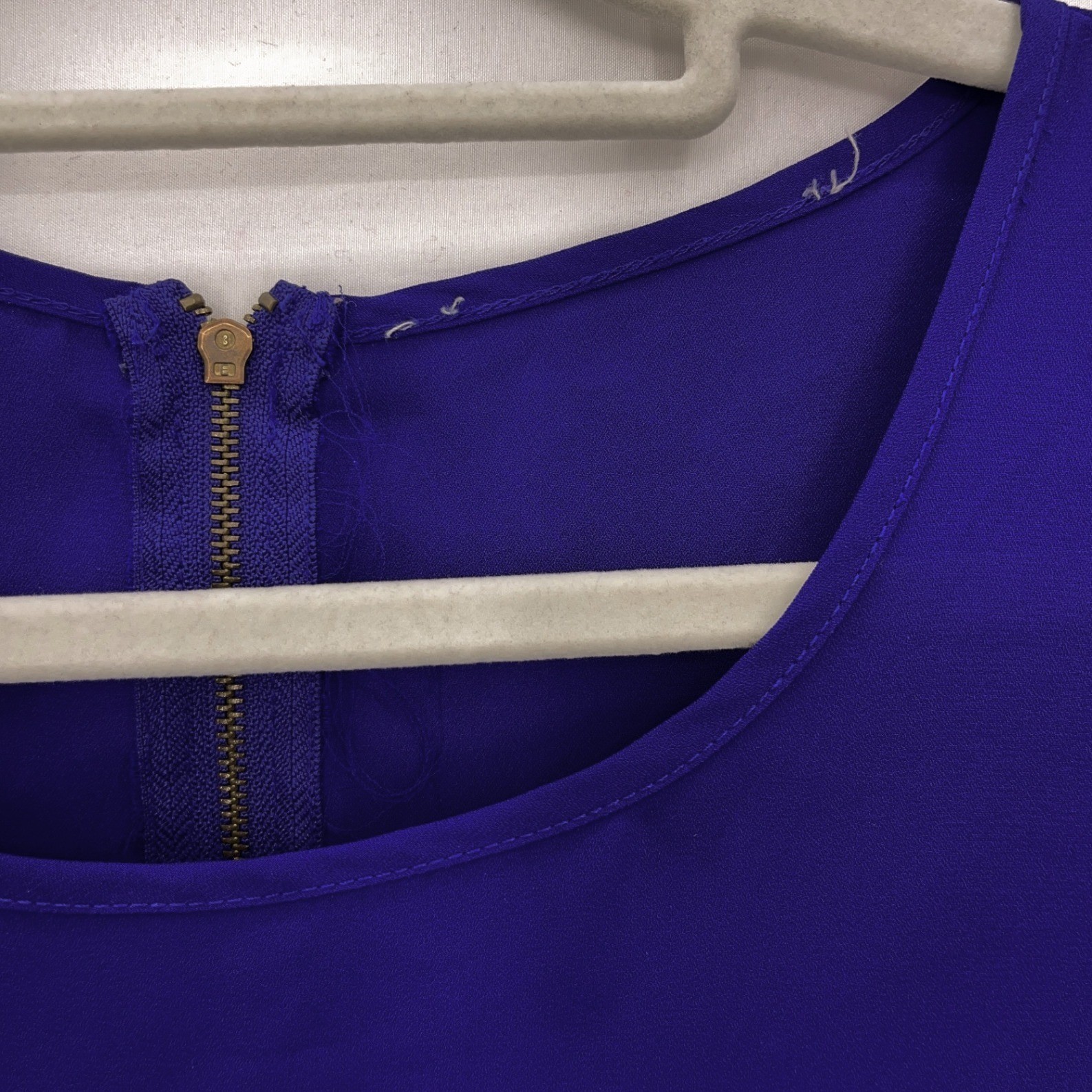 Edge Clothing Blue Roll Tab Sleeve Blouse S Zip Back Tulip Hem Chiffon Top