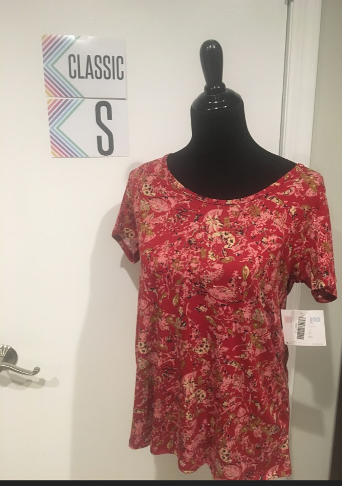 BNWT LULAROE CLASSIC SMALL TOP SHIRT RED YELLOW PINK 1.0