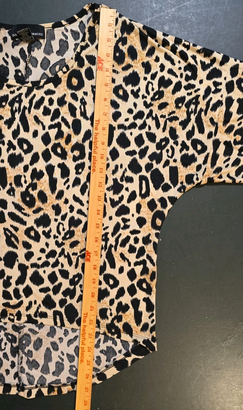 Isabella Rodriguez Leopard Print Short Sleeve Blouse Size Medium