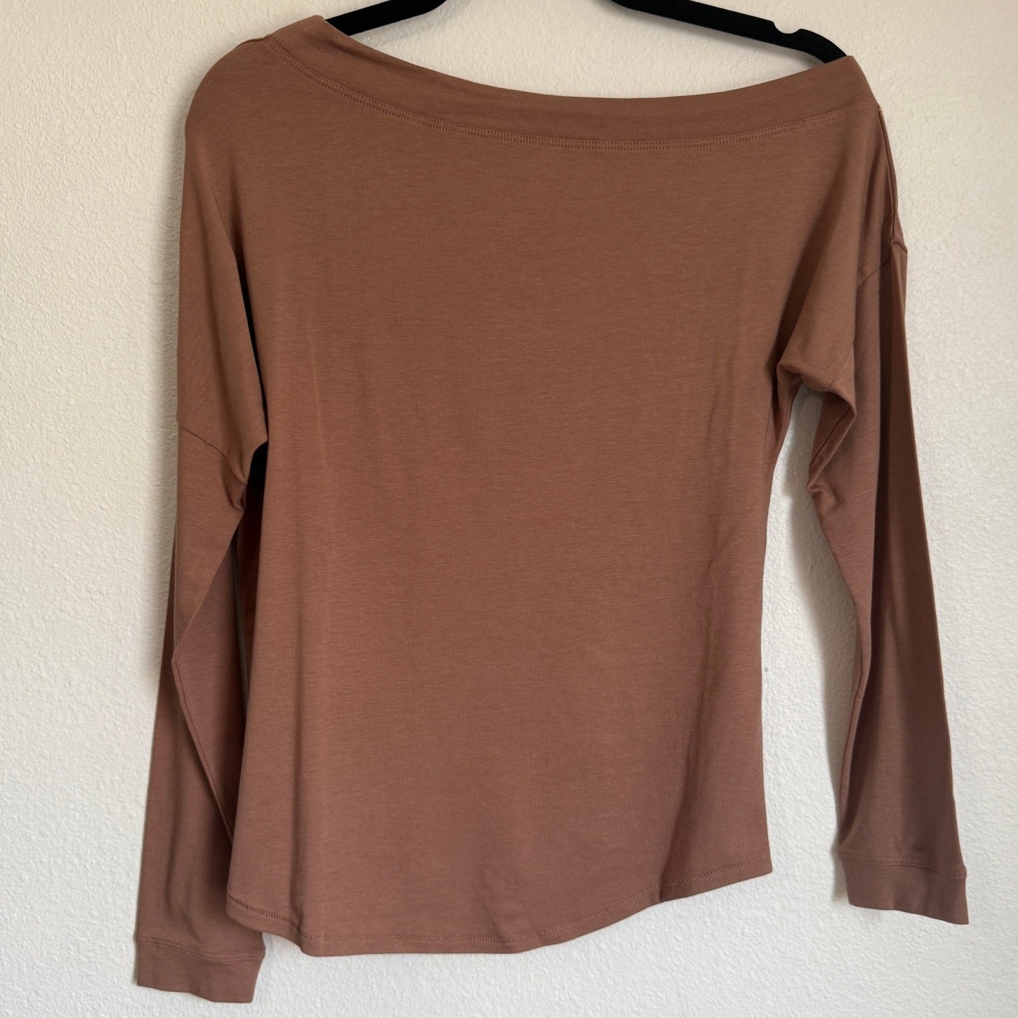NWT Universal Standard Sz XS Asymmetrical Neckline Long Sleeve Tee Top Brown