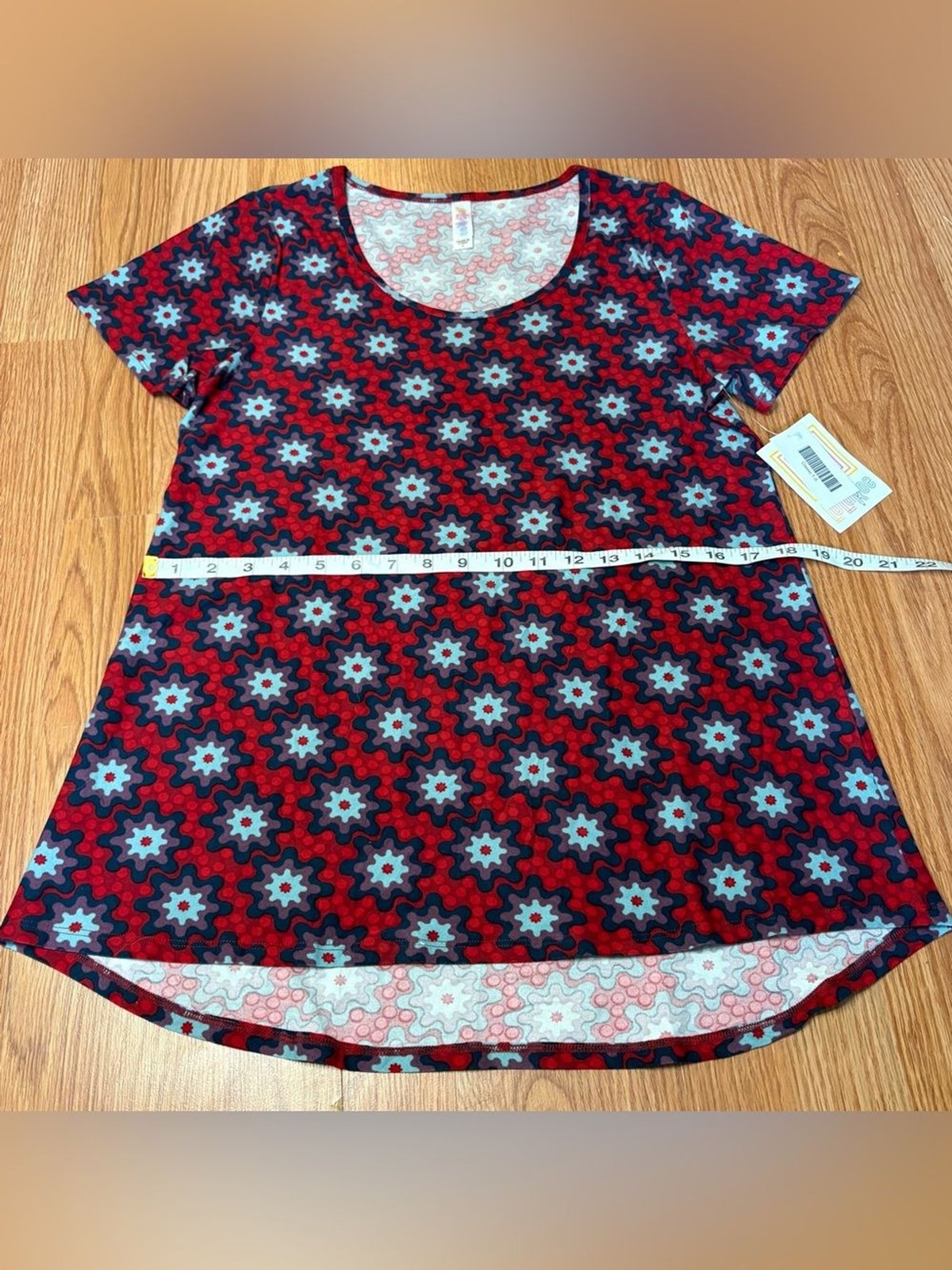 LuLaRoe Women’s Red Patterned Scoop Neck Top