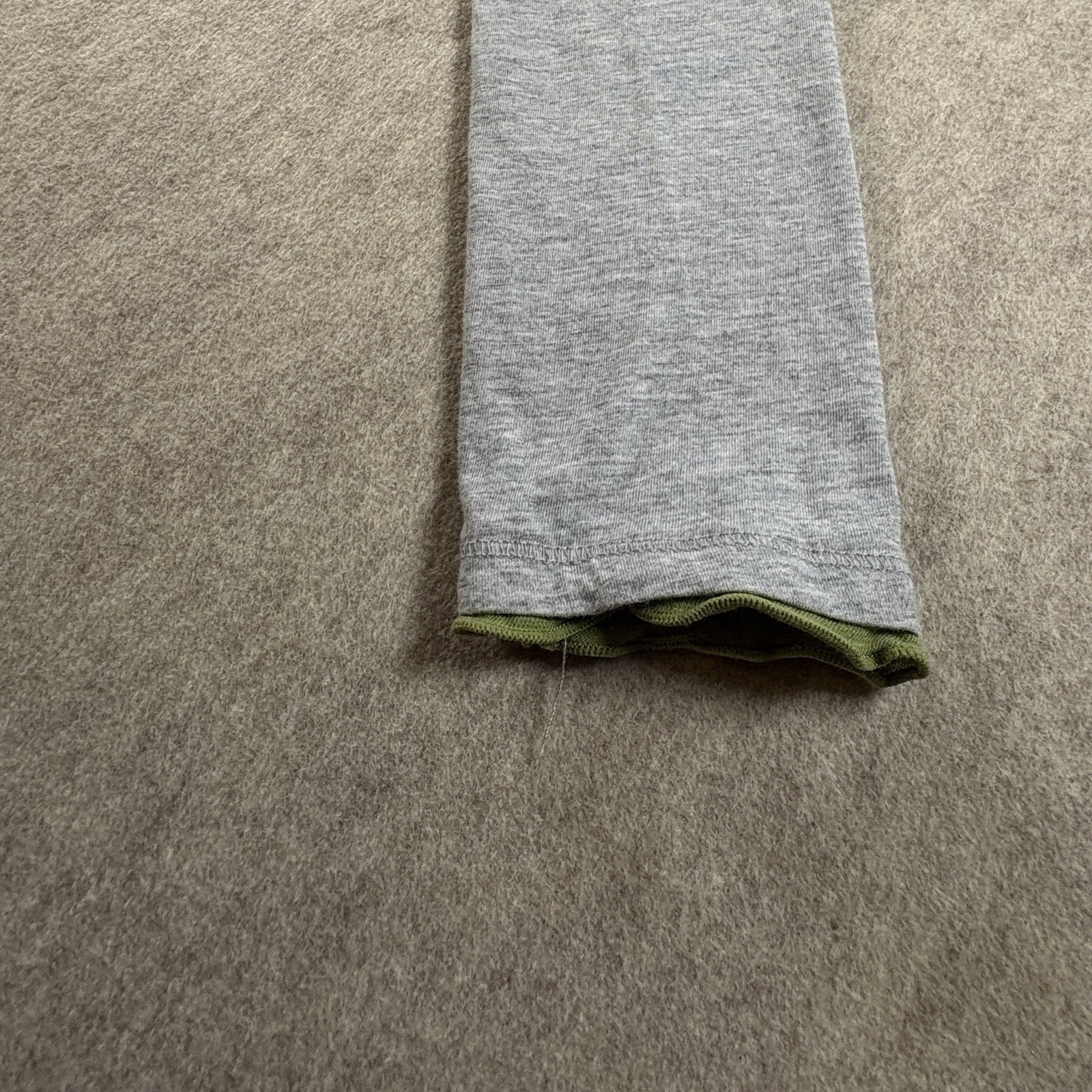Skechers Women’s XL Gray Ruffle Cardigan Green Heart Graphic Layered Top (239)