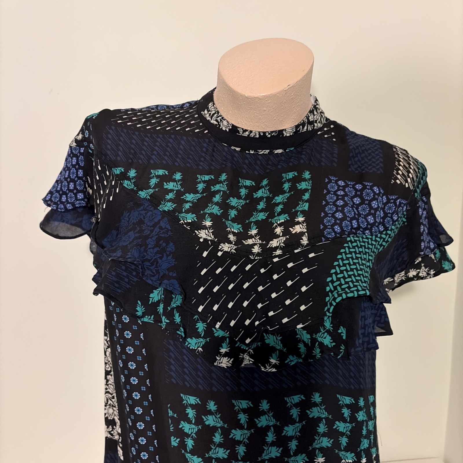 DEREK LAM IO CROSBY Women’s Silk Ruffed Blouse Sz 4 geometric botanical pattern