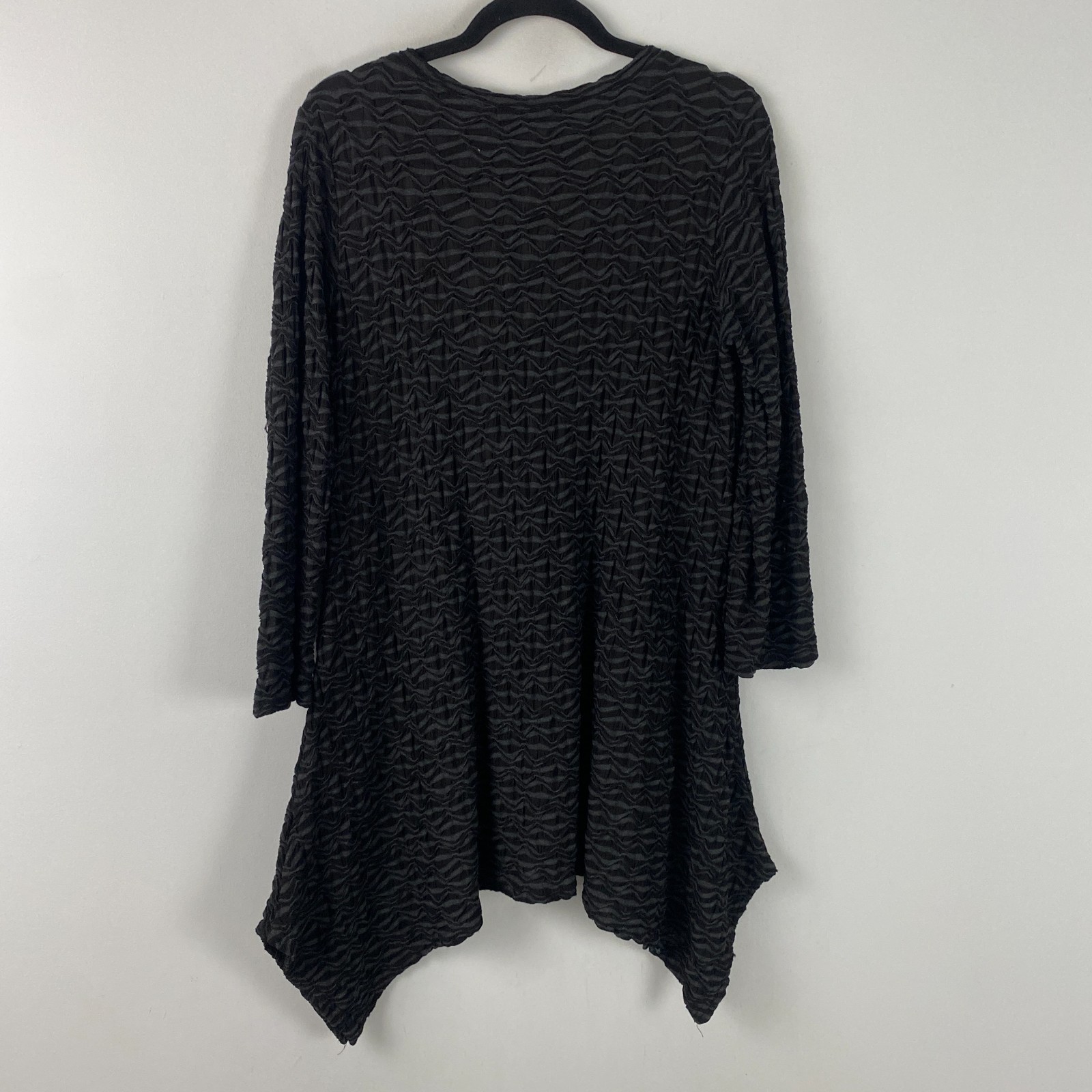 Cut Loose A-Line Asymmetric Tunic Size Medium Textured Gray Black 3/4 Sleeves