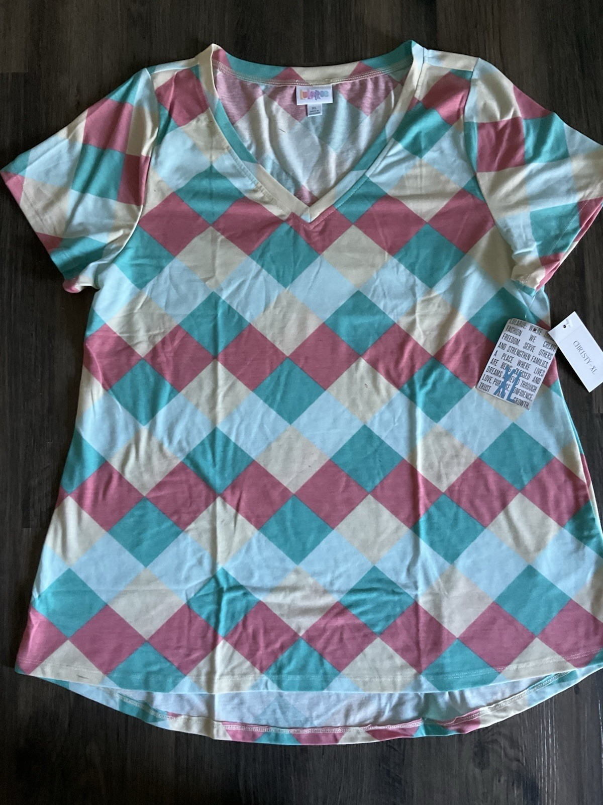 NWT LuLaRoe XL Christy T – V-Neck – As Pictured