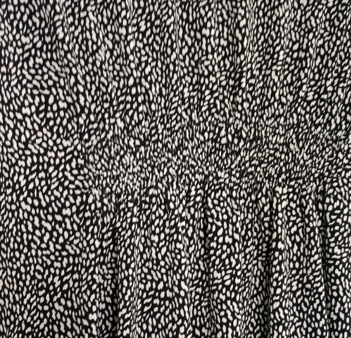 Ladies Black and White Print Round Neck Long Sleeve Stretch Top Size 20