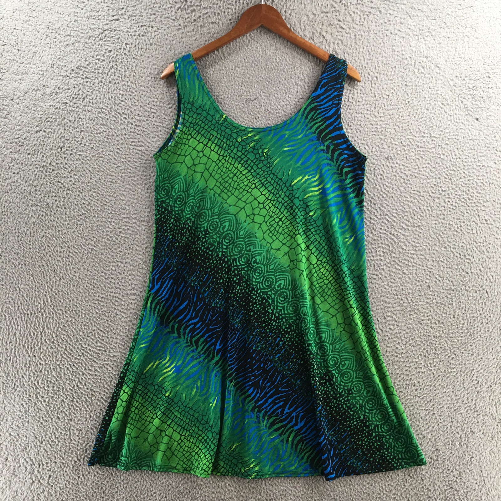 Jostar Flowy Tunic Tank Top Women 38 Green Sleeveless Scoop Neck Casual Pullover
