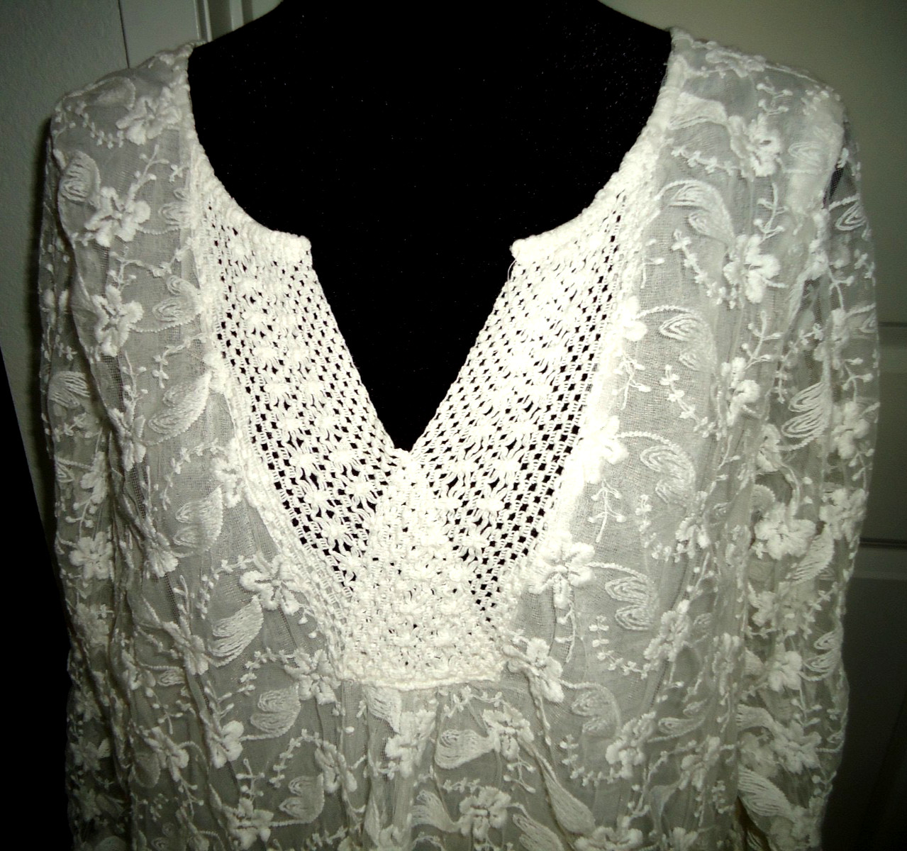 Cute Options Women’s White Lace Blouse 100% Cotton Embroidery Size-XL