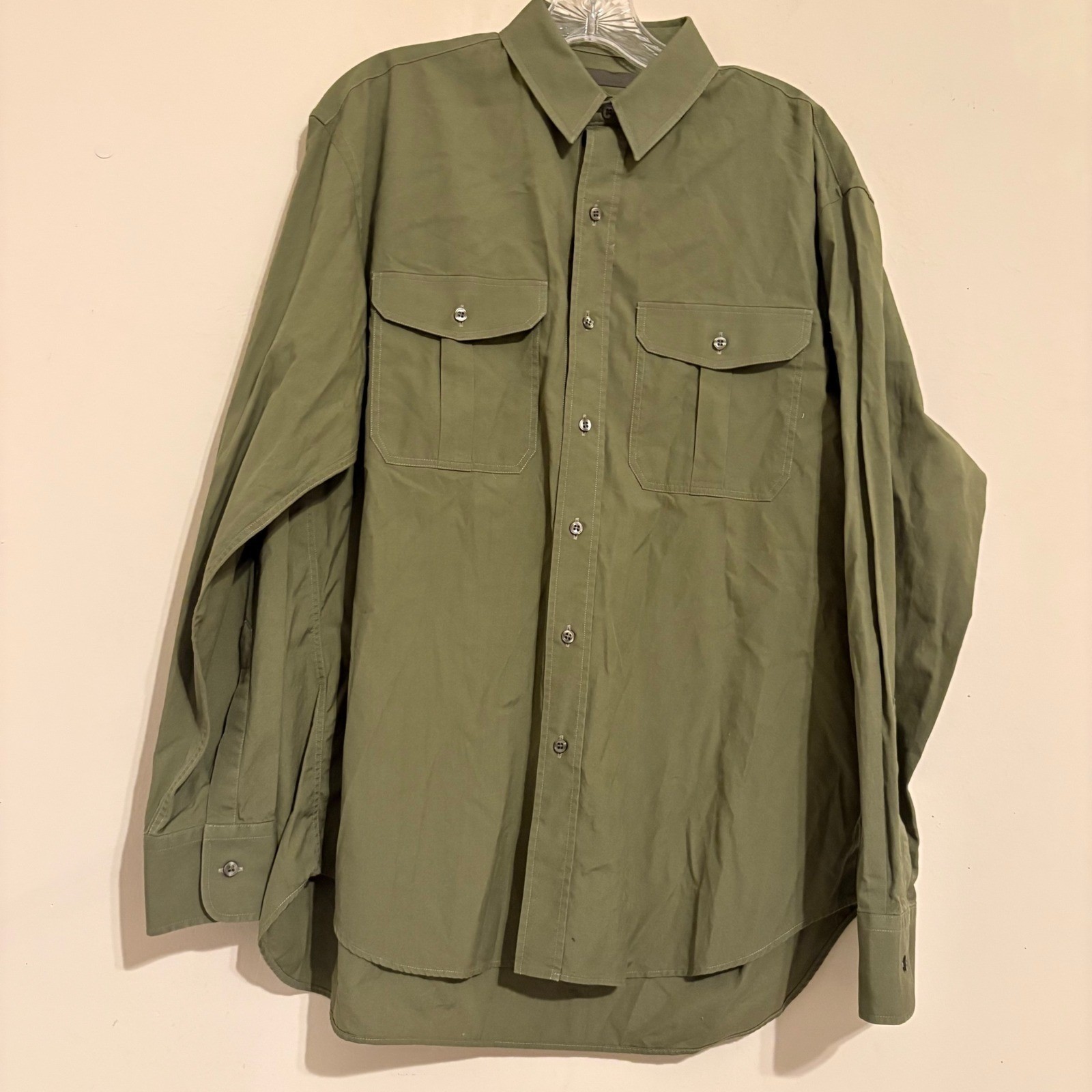 WARDROBE.NYC Army Green Cotton Poplin Cargo Shirt W5002_R03 Medium