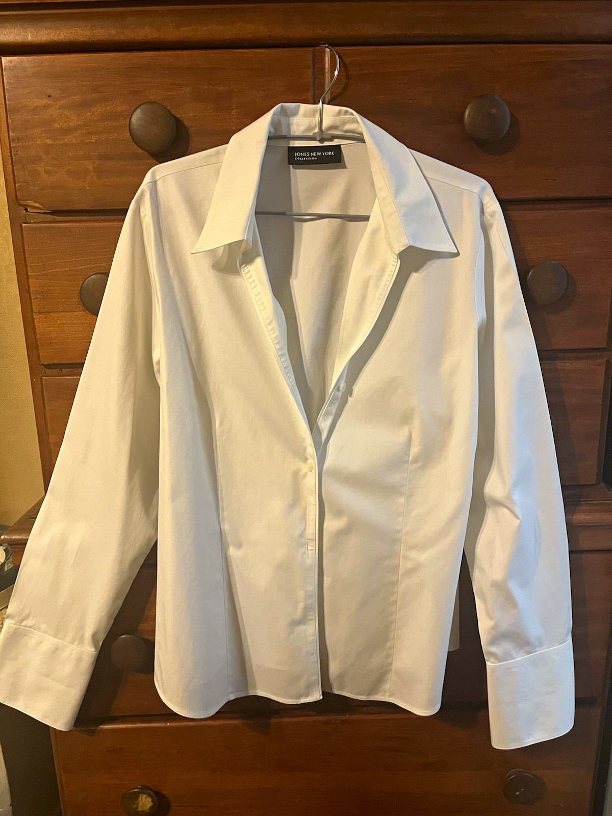 Jones New York Women’s White Solid Classic Dress Shirt