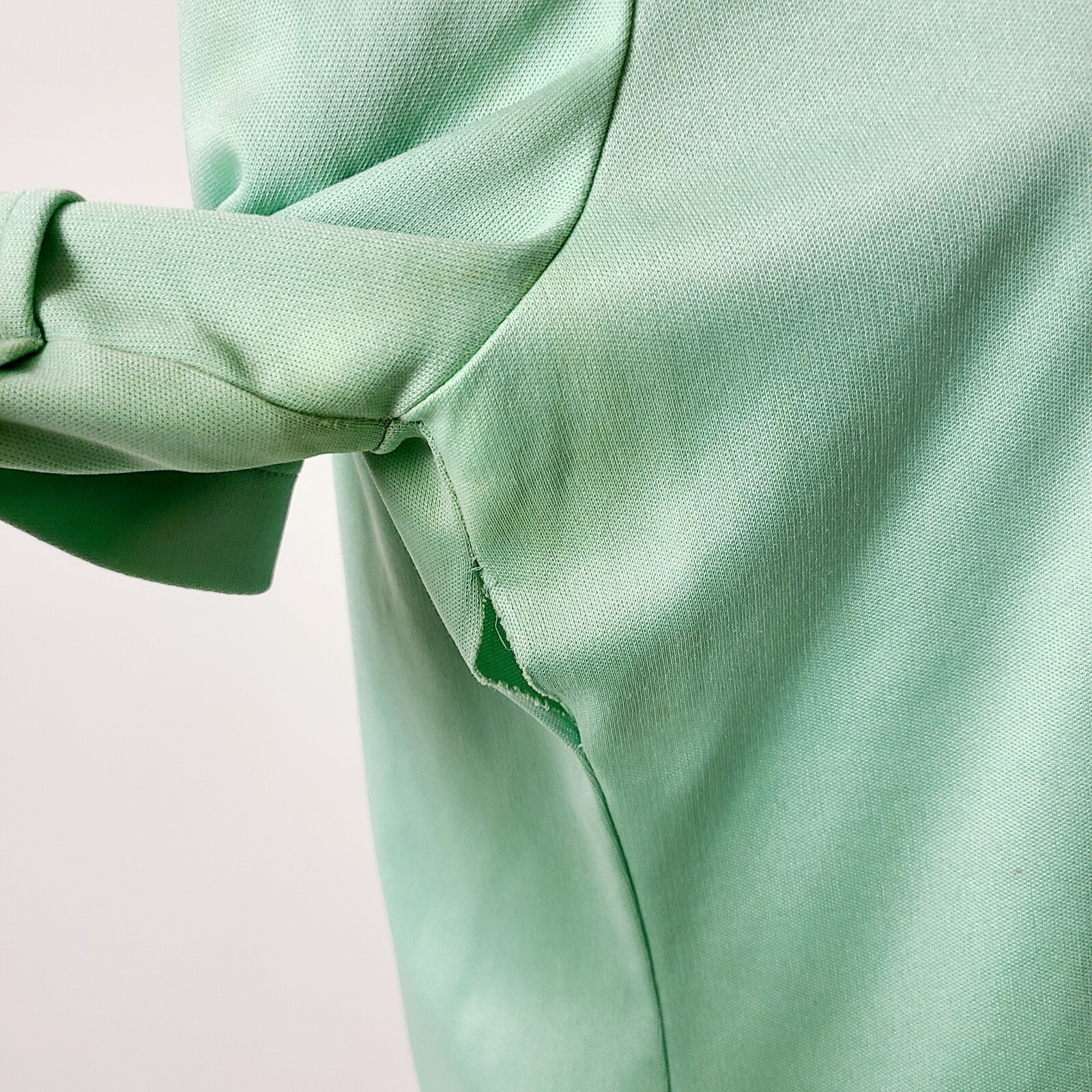 Women’s Vintage 1970s Hilton Head Sportswear Mint Green Dagger Collar 15/16 60s