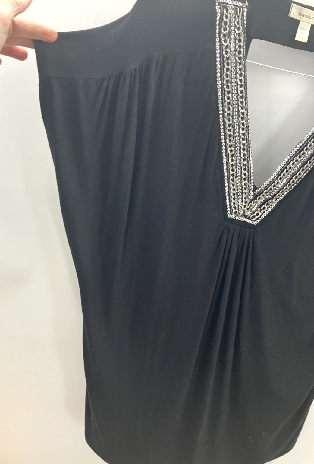 Women’s Black Jeweled V-Neck Front w/Keyhold Back – Size 3X -Elegant Classy