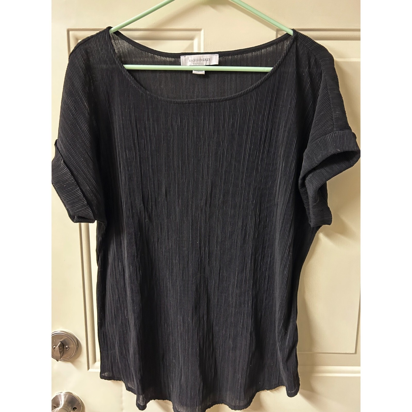 Madison grey black sleeveless top. Size large