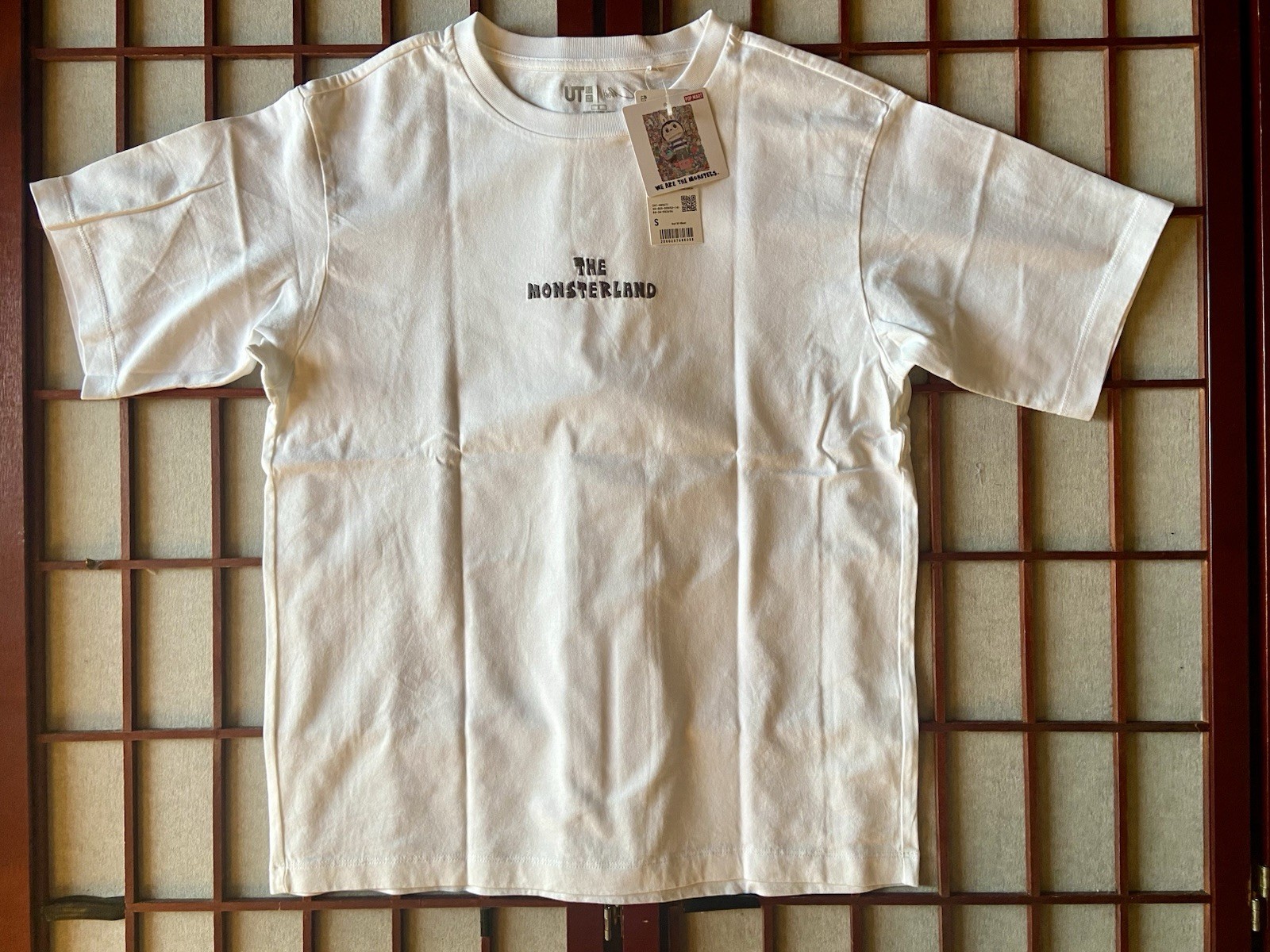 Uniqlo UT POP MART Labubu Monsters League White Graphic T-Shirt Women Size Small