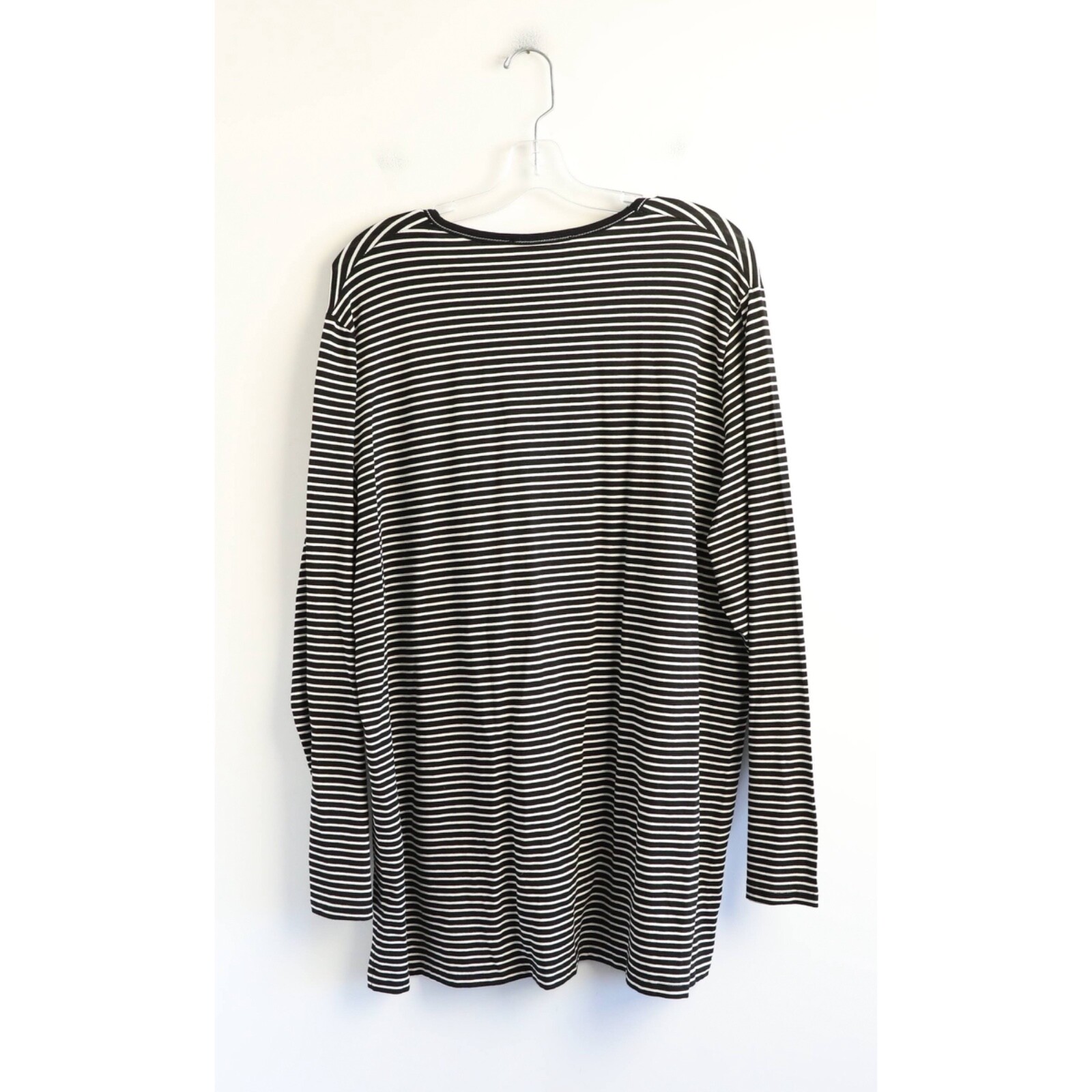Toni T Plus Top black striped print 22 stretch tunic comfy decorative zipper