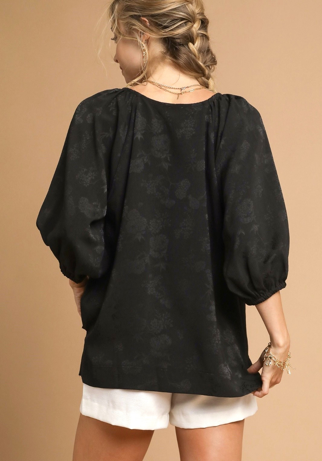 Umgee Women’s Rose Floral Jacquard Oversized Top in Black