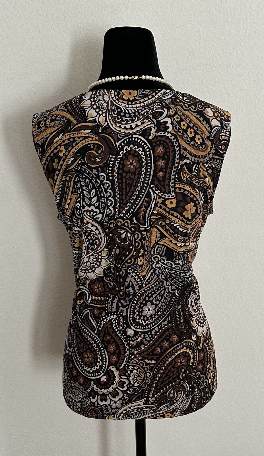 Black Label by Evan-Picone Paisley Print Sleeveless Blouse Size M Brown Gold