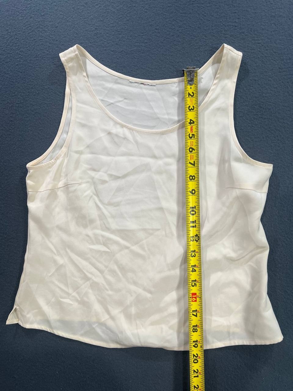 Theory Women’s 100% silk Tubular Tank Top ivory crew neck Medium A008954
