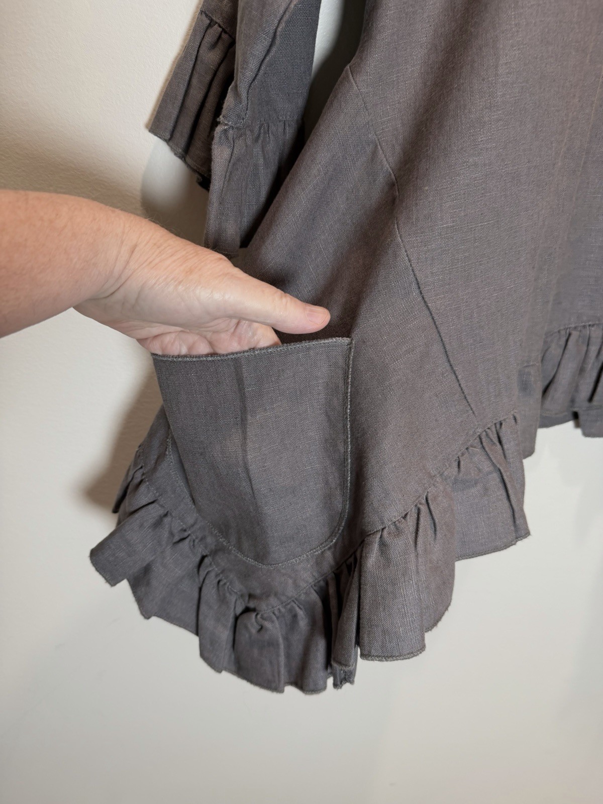 Sassy Rags Taupe Gray Ruffled Linen Tunic Top – Lagenlook, Boho – Extra Large