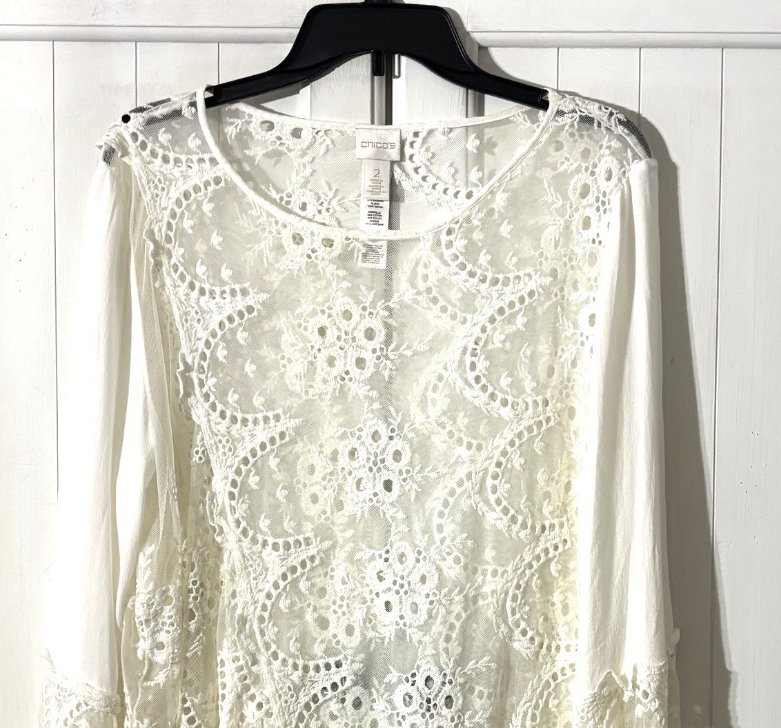 LOVELY Chico’s “Sheer Lace” Optic White Top- Size 2/ Misses L NEW