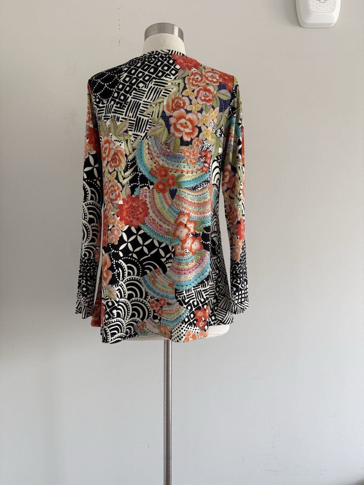 JOHNNY WAS BAMBOO SPANDEX STRETCH CREW NECK LONG SLEEVE JERSEY SHIRT TOP SIZE S