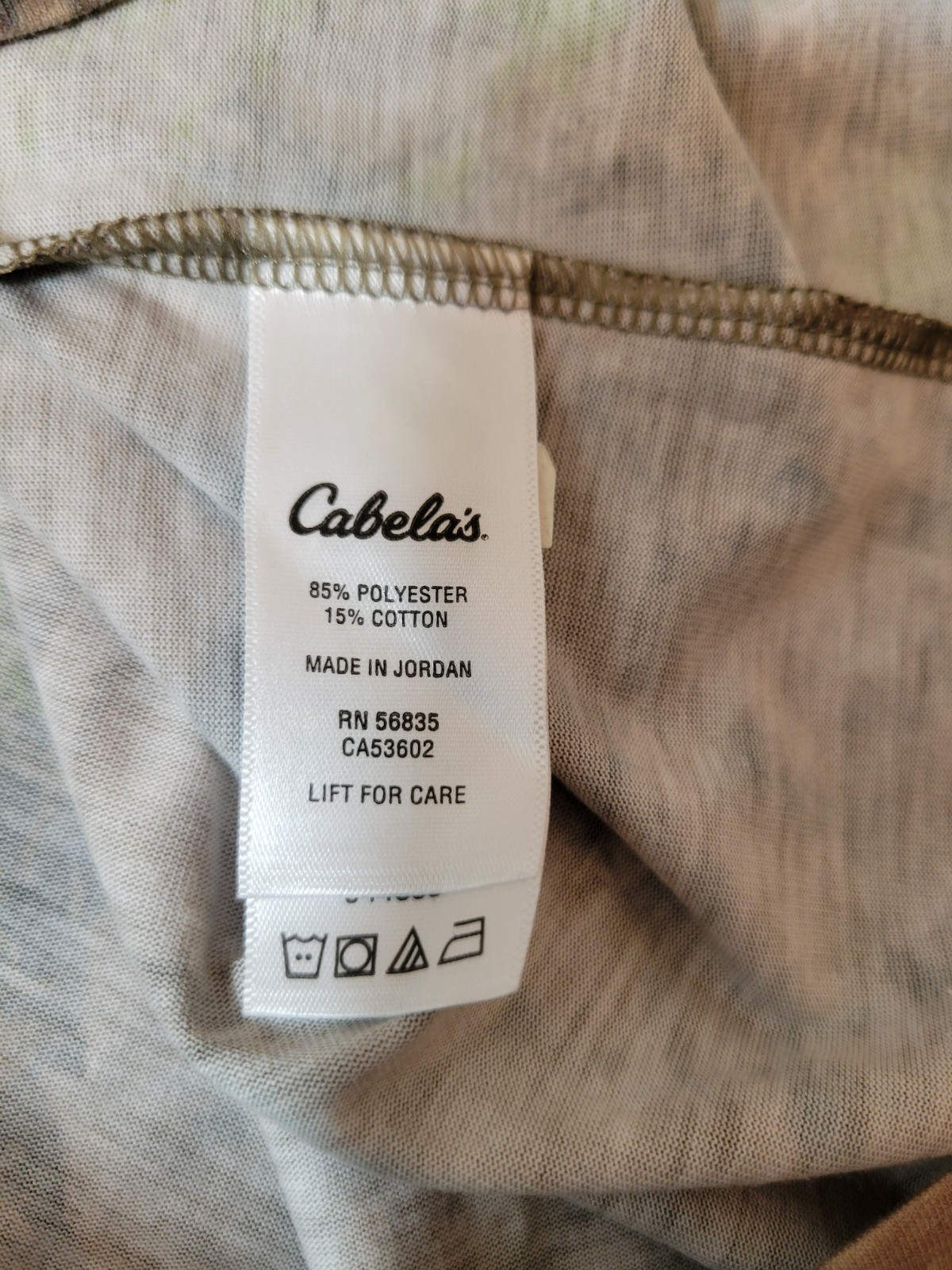 Cabela’s Womens Xlarge Xl Vneck Camo Tshirt Nwt Top Blouse Hunting Hiking