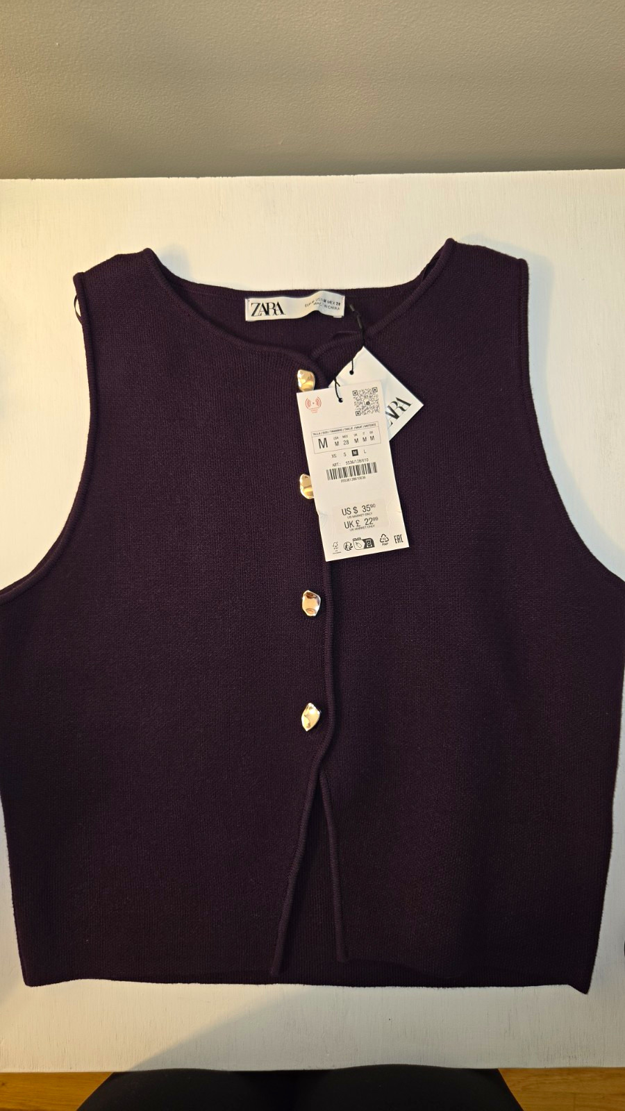 ZARA Purple Solid Knit Sleeveless Round Neck Tank Top Gold Tone Buttons Size M