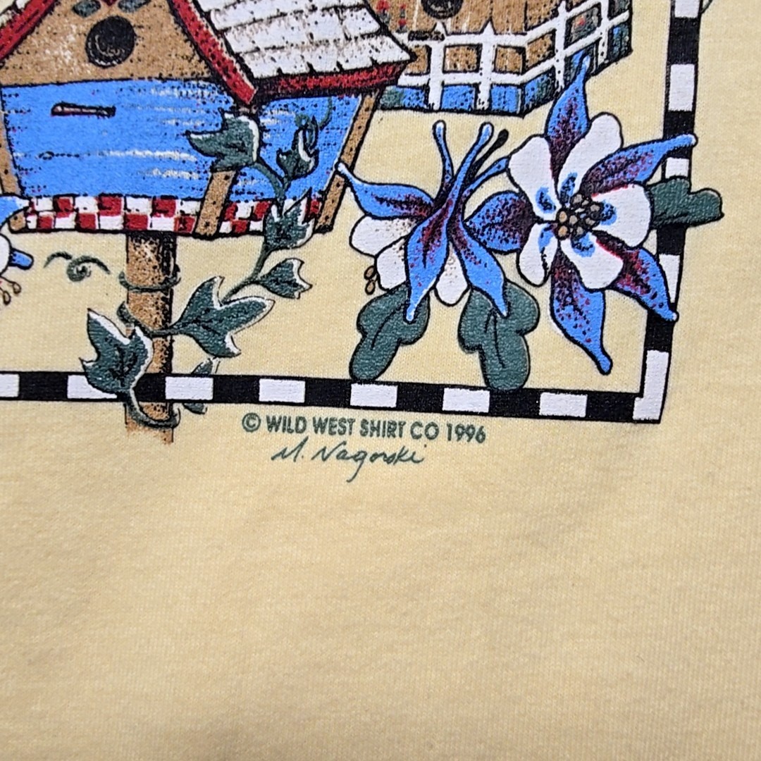 Vintage Bird Nature Shirt Birdhouse Graphic Womens Yellow Jerzees Medium Tee 90s