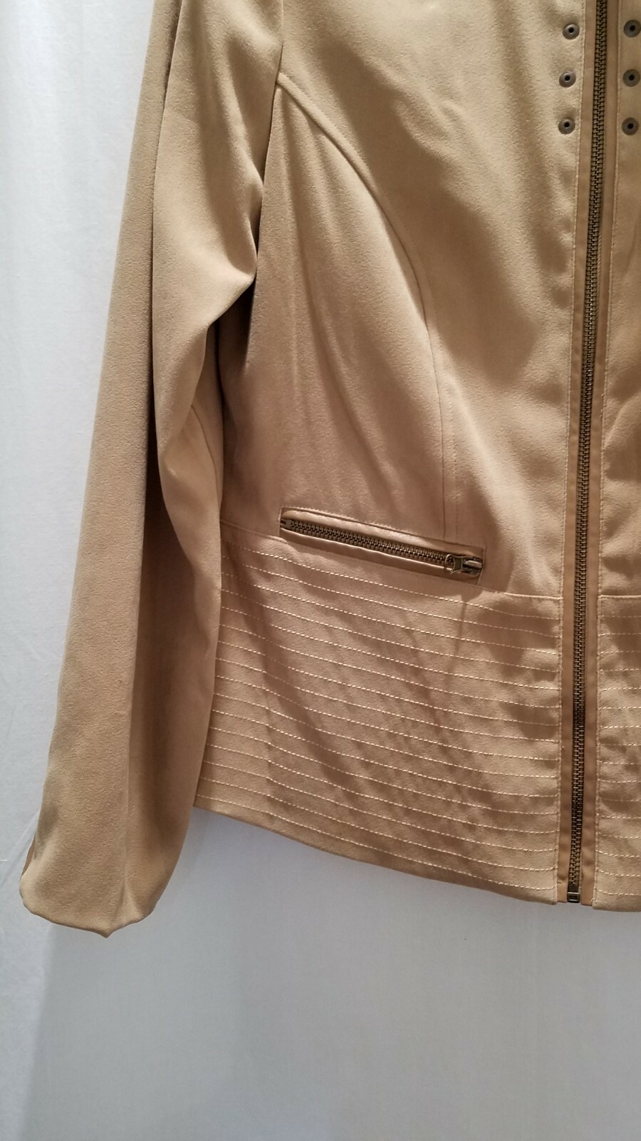 MULTIPLES BLAZER /JACKET STUDDED WITH ZIPPERS TAN MISSES SIZE MEDIUM #2526