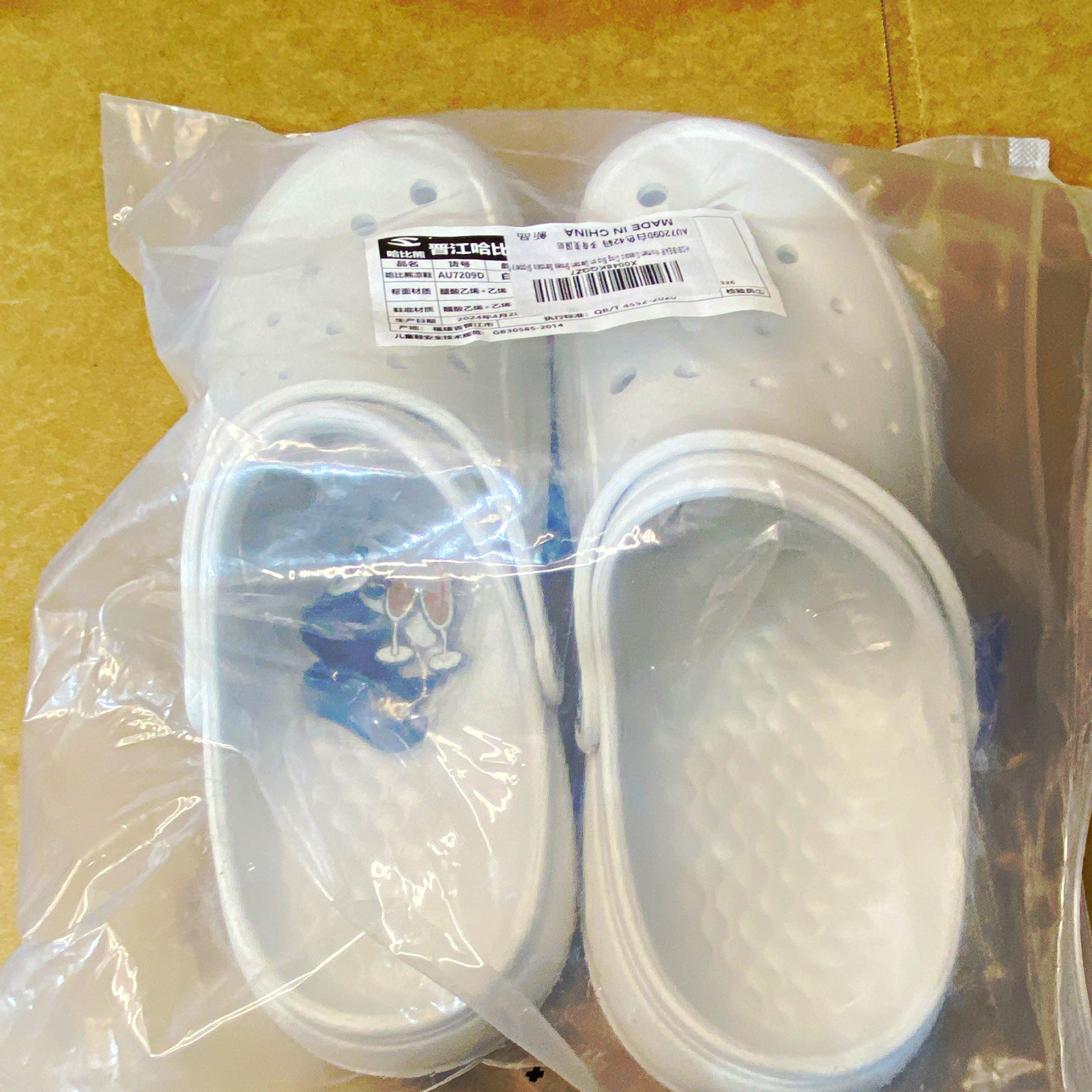 White womans Clog Sandals Slip-On Heel Strap with Charms US 10