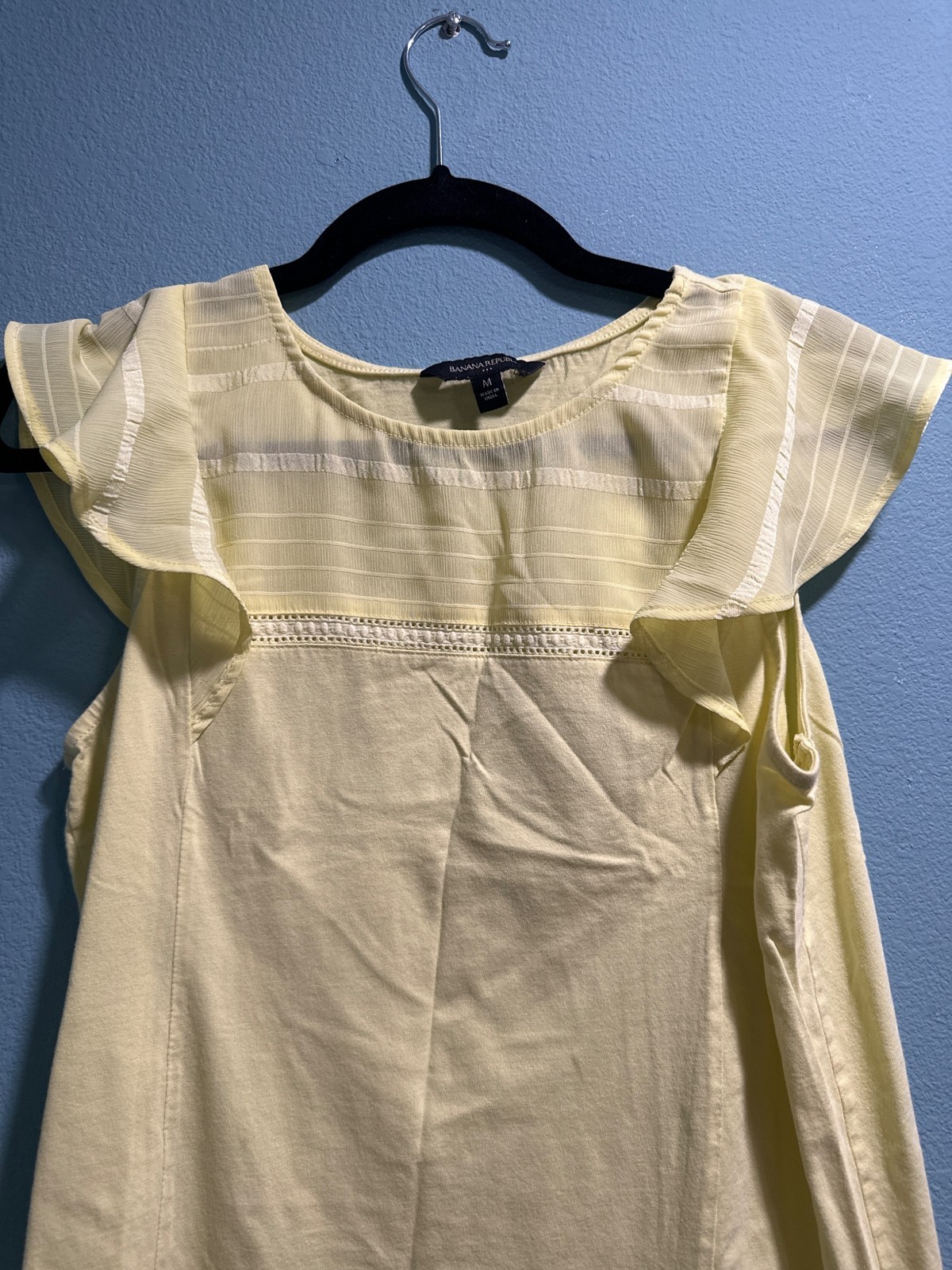 Banana Republic Yellow Ruffle Flutter Sleeve Top Women’s M Cotton Modal