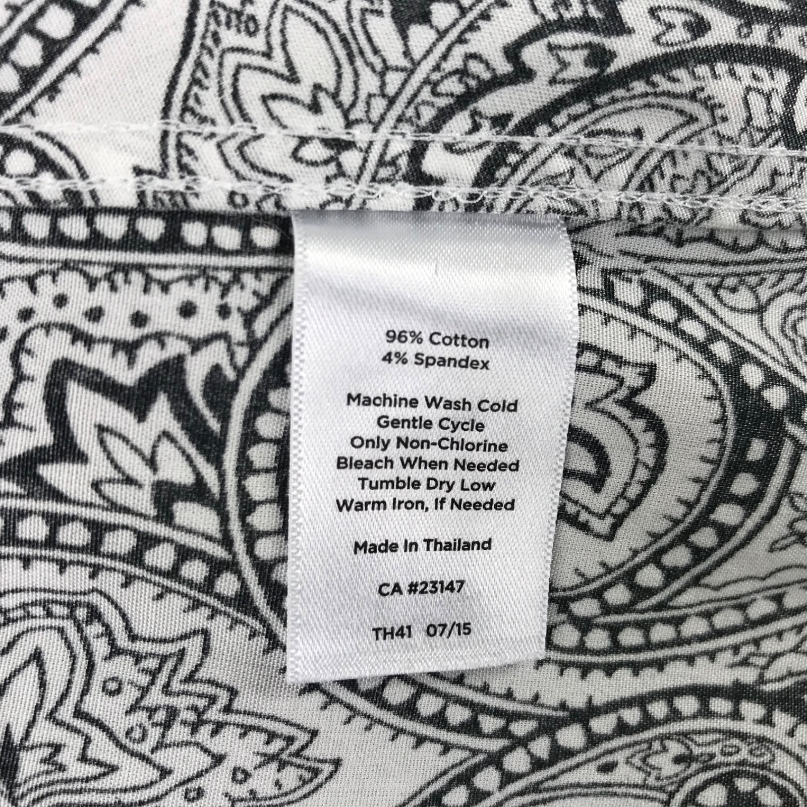 Talbots Wrinkle Resistant Button Up Shirt Size 14 Petite Black White Paisley