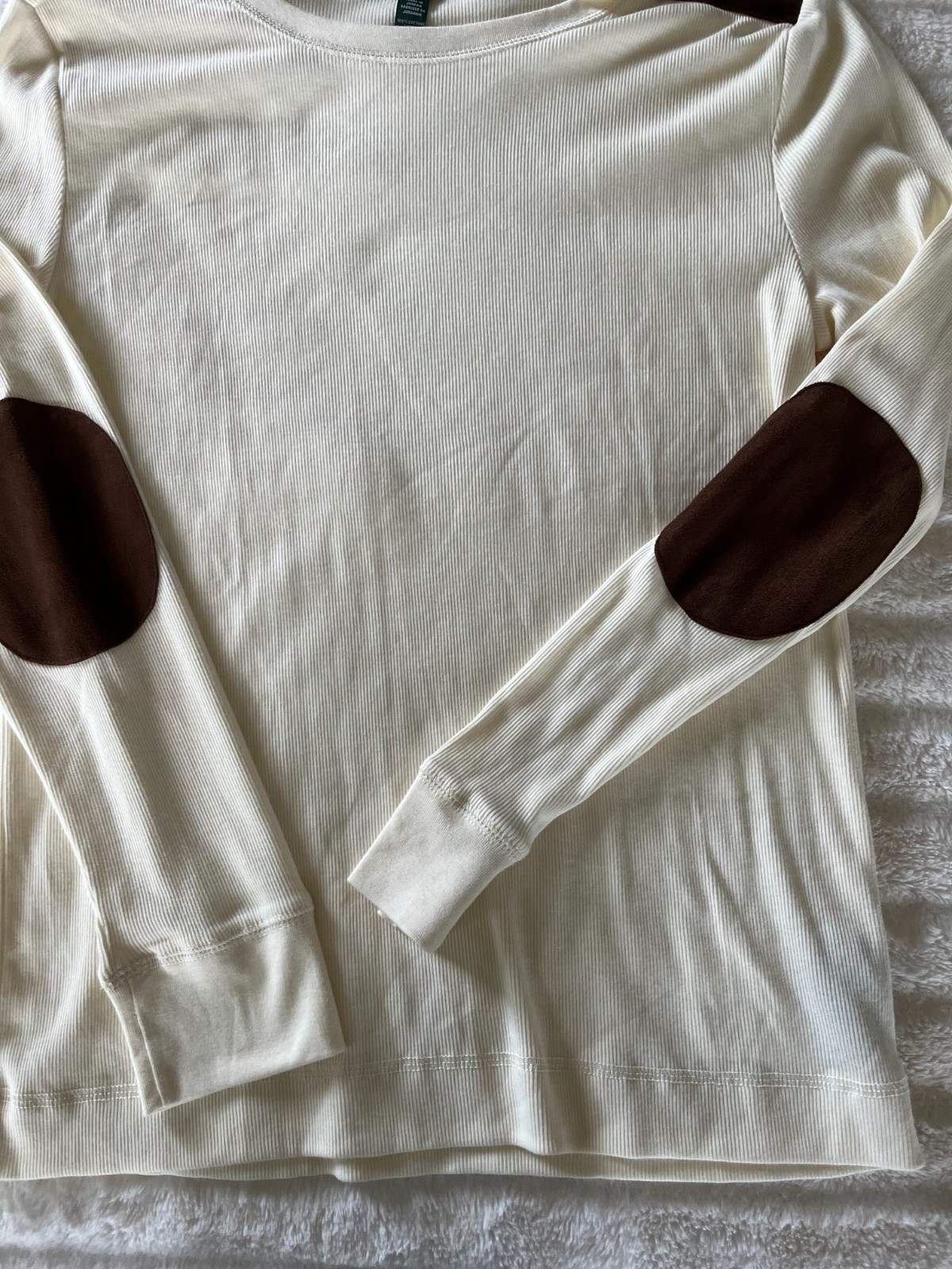 LRL Lauren Jeans Co Petite L Cream T Shirt with Arm Patches w/ Zippered Shoulder