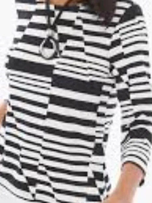 Chico’s Abstract Black & White Top Size 2 US M/L 12