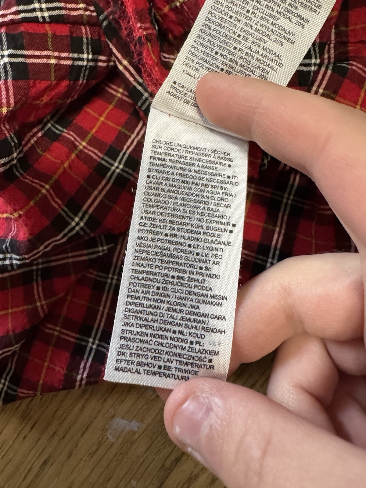Old Navy Women Split-Neck Seersucker Top Red Tartan Size Small Plaid Lightweight