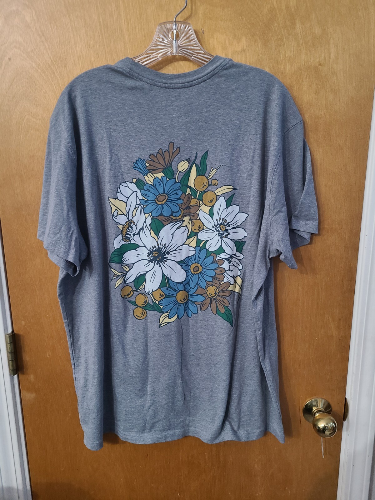 Goodfellow & Co Gray Double-sided Floral Tee Shirt, Women’s Size XL, Color Back
