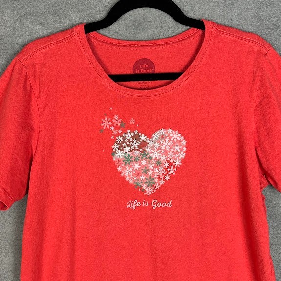 Life Is Good Top Women Large Red Crusher Tee Classic Fit Snowflake Heart Holiday