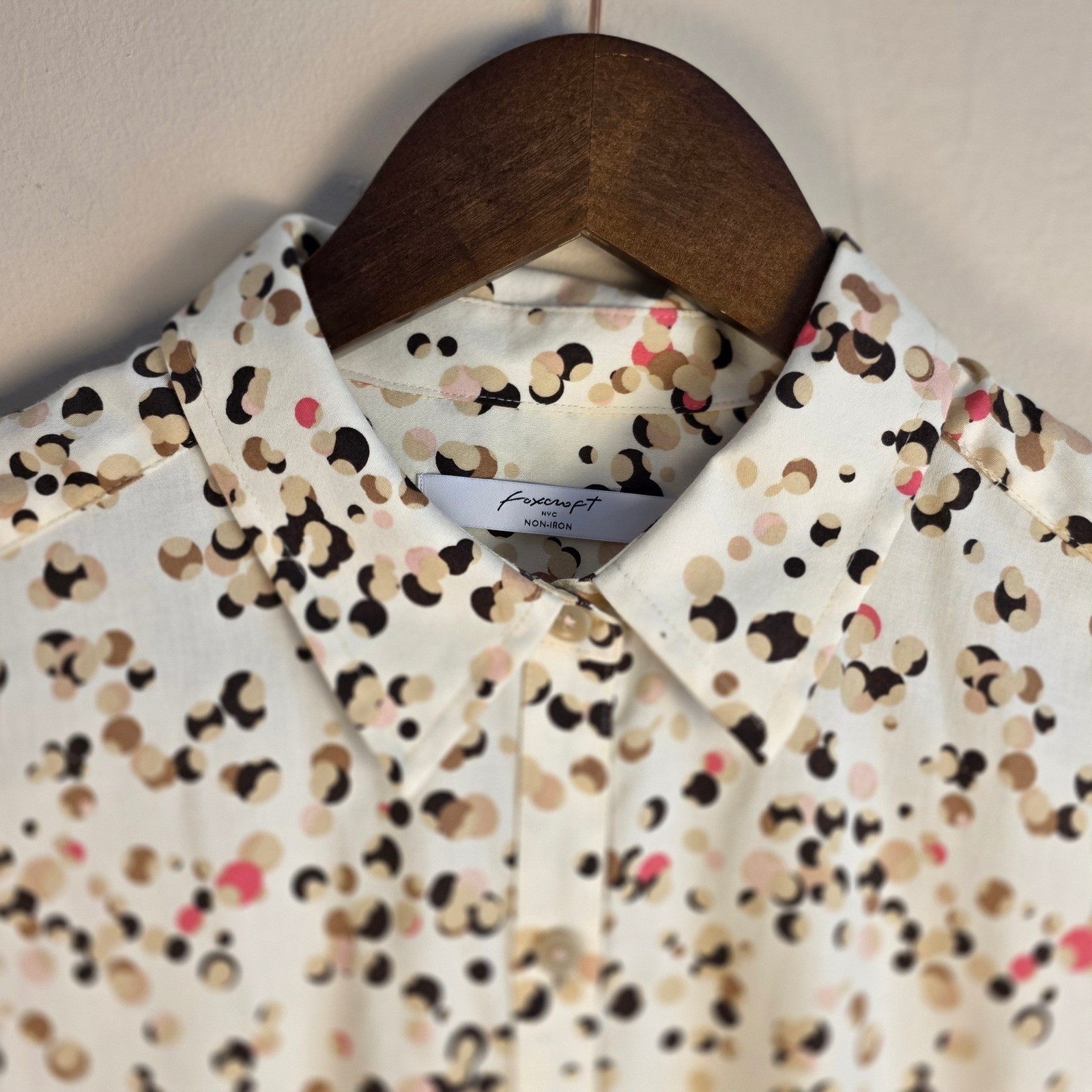 Foxcroft Button Down Shirt Womens Size 4 Cream Multicolor Polka Dot Non-Iron