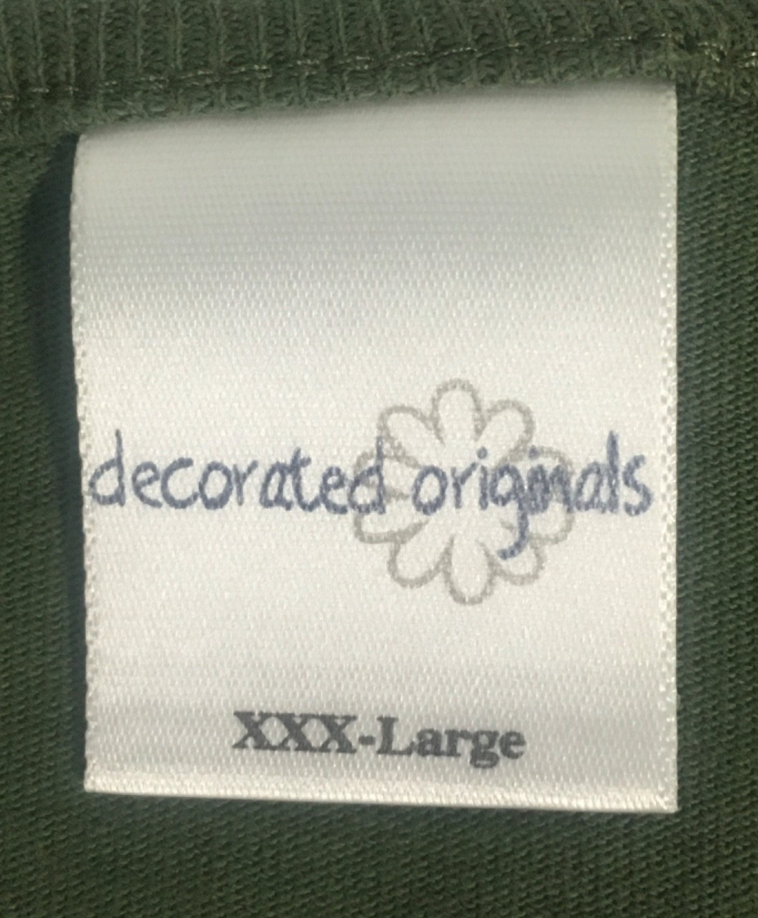 Decorated Originals Top Women Size XXXL Dark Green with Fall Trees Long Sleeves