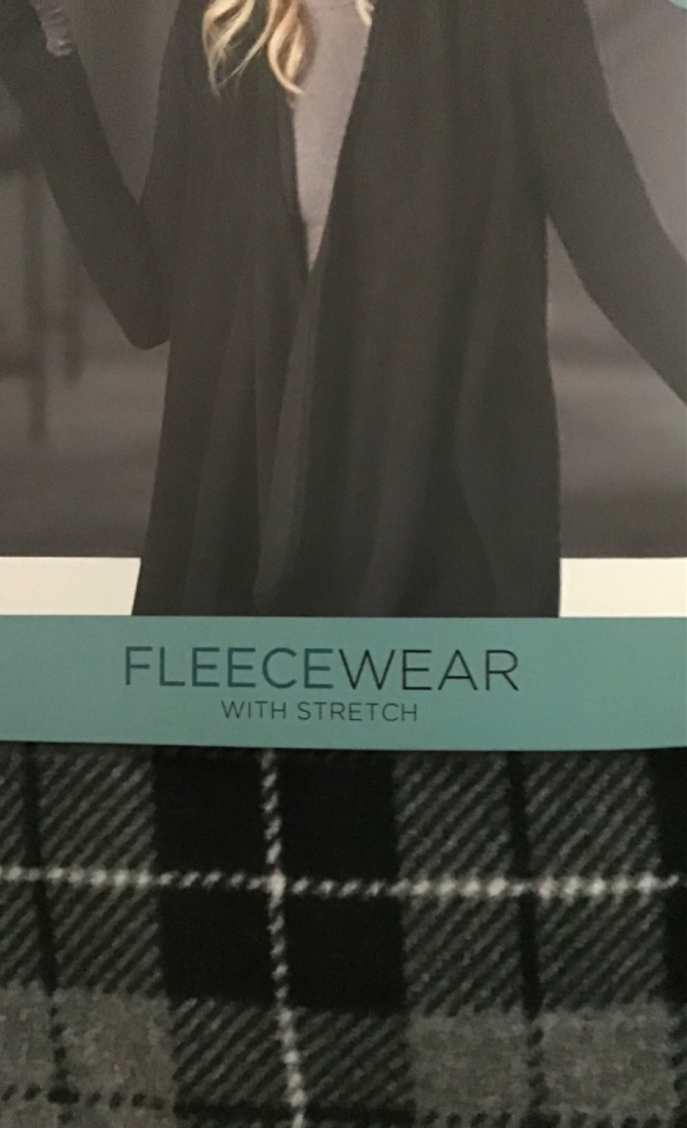 Cuddl Duds Women’s Wrap Top S/M Black Plaid Hooded Pockets NEW