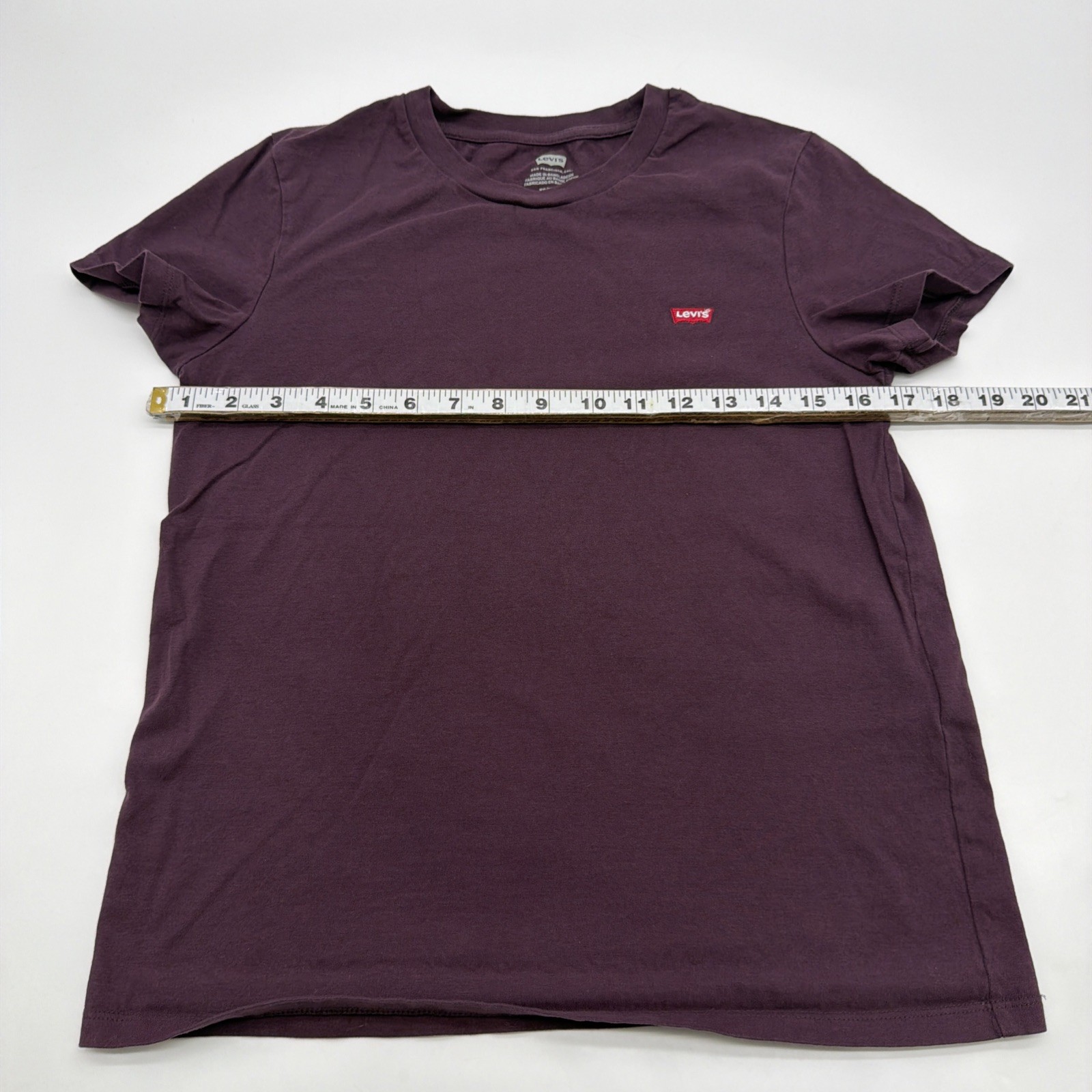 Levis T-shirt Women XS Burgundy Logo Embroidered 100% Cotton.#46183