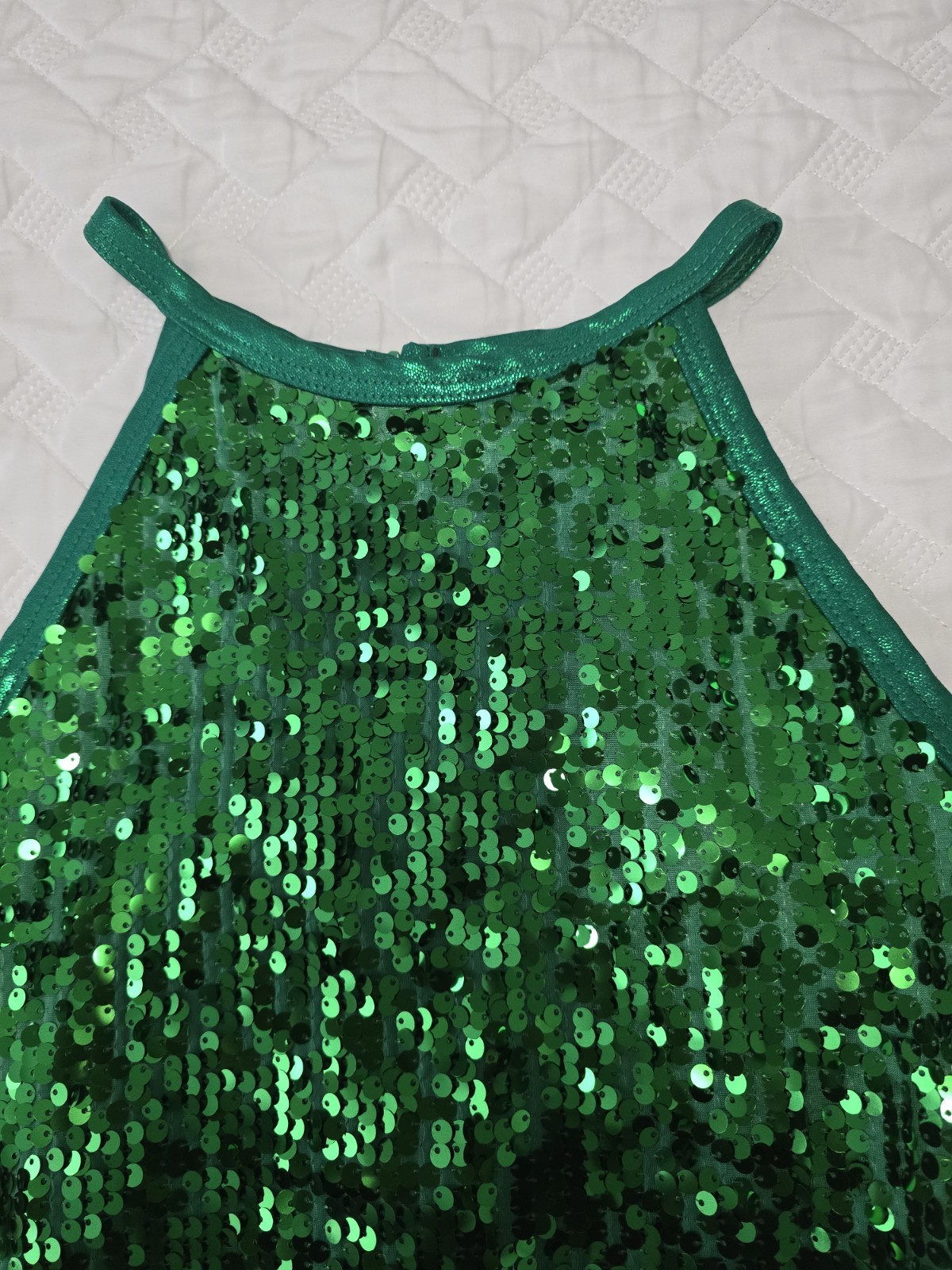 Women’s M Green Sequin Halter Tank Top Sleeveless Lined Keyhole Back Party