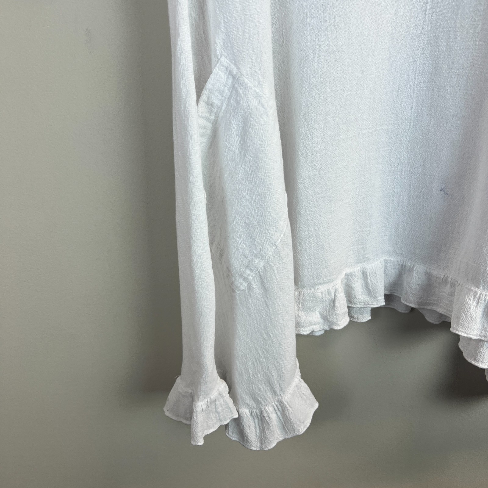 Oh My Gauze! Tunic Top Womens 2 L/XL White Cotton Ruffle Boho Coastal Beachy Art