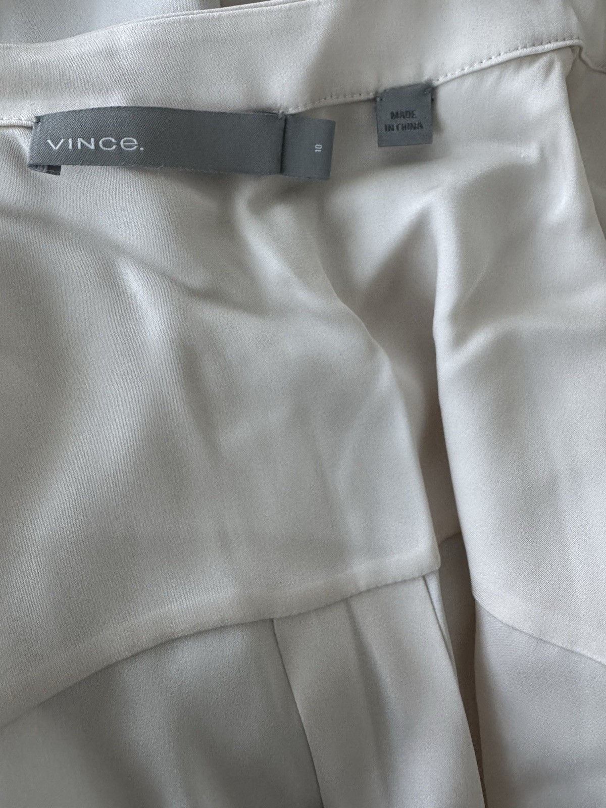 Vince Ivory Satin Silk Blend Long Sleeve Band Collar Button Blouse Size 10