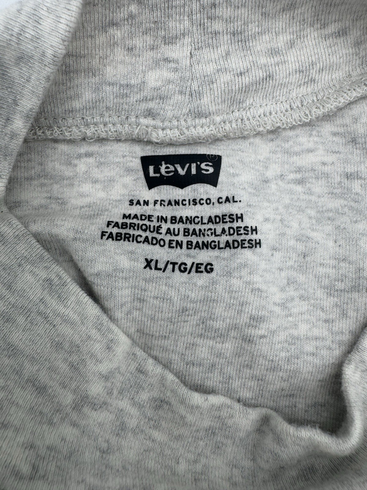 Levi’s Women’s XL Gray Solid Knit Logo Crew Neck Short Sleeve Basic T-Shirt