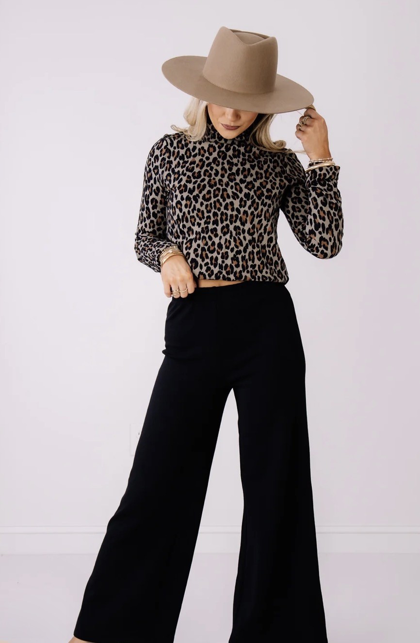 SPANX Leopard cheetah Ponte Turtleneck Size XL long sleeve Jacquard Top NWT