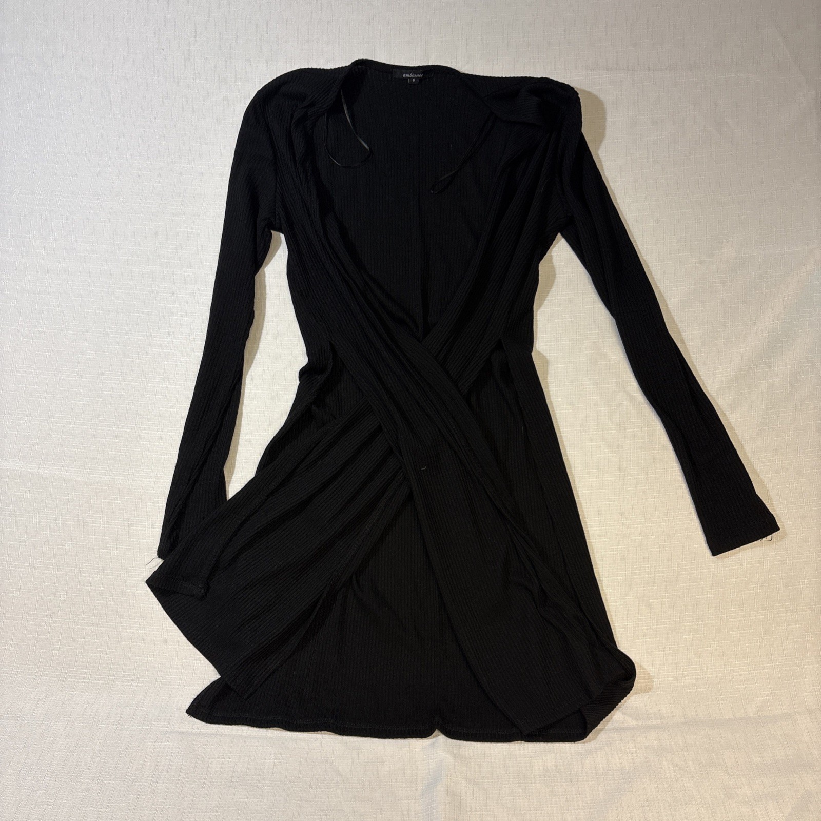Women’s Black Pullover Cover-Up Ambience Small Long Sleeve Hip Length