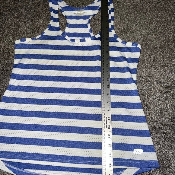Woman’s Marika dry wik tank top size medium