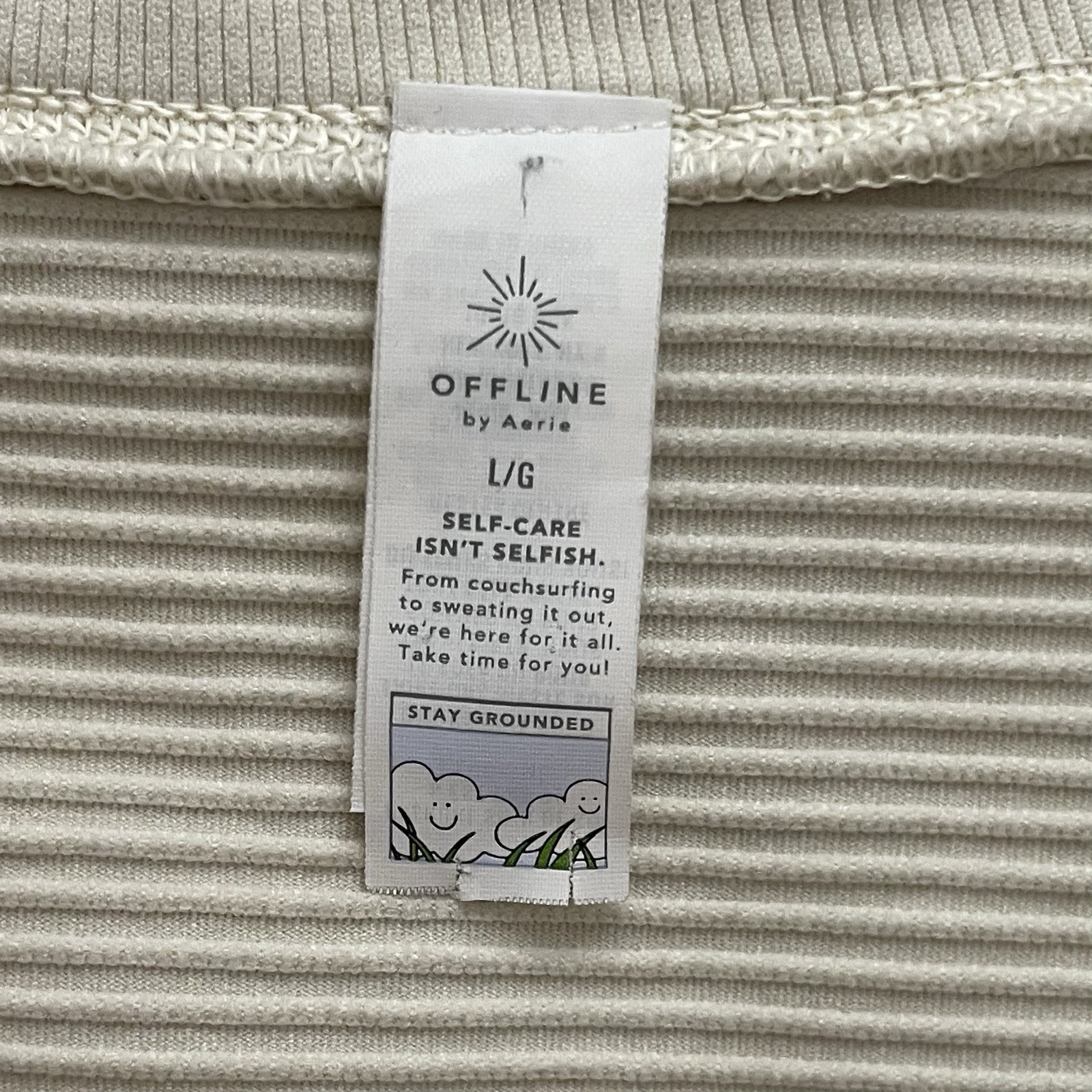 Offline by Aerie Cropped Top Cream Sidewalk Seamless Stretch Shirt Sz L Workout