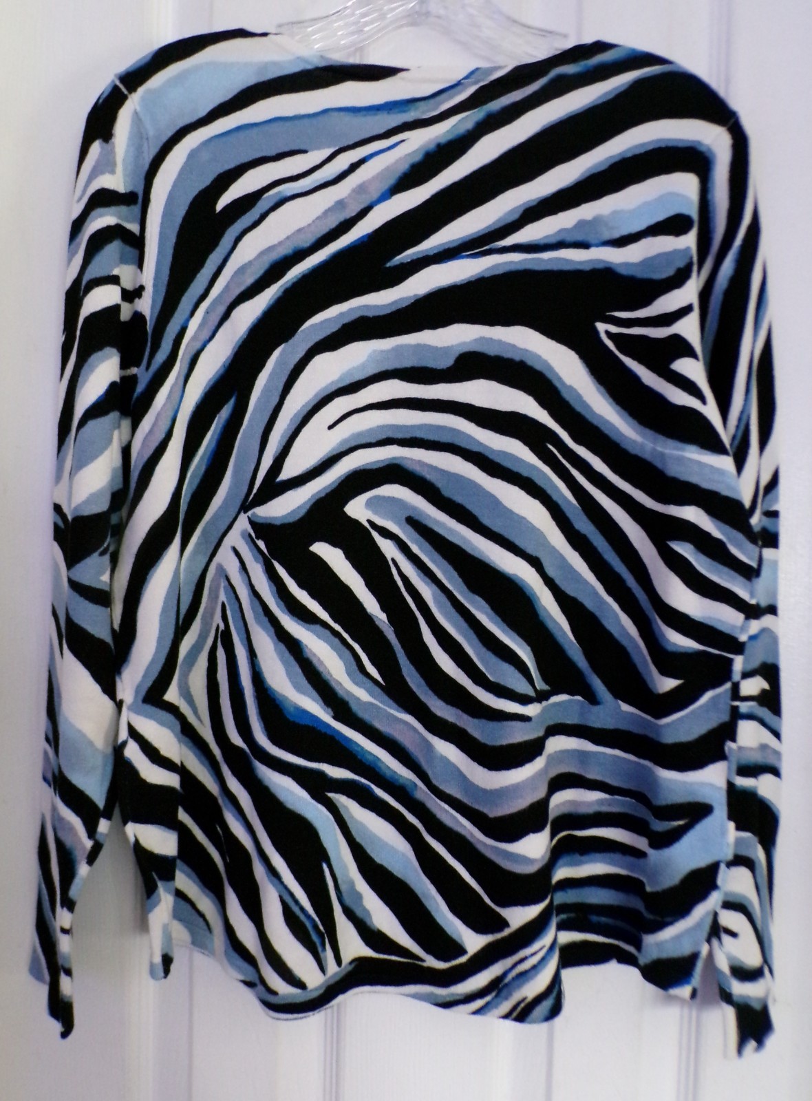 NWT NEW FALL CHICO’S SZ 1 / MEDIUM 8-10 ELLA ANIMAL PRINT PULLOVER SWEATER 89.50